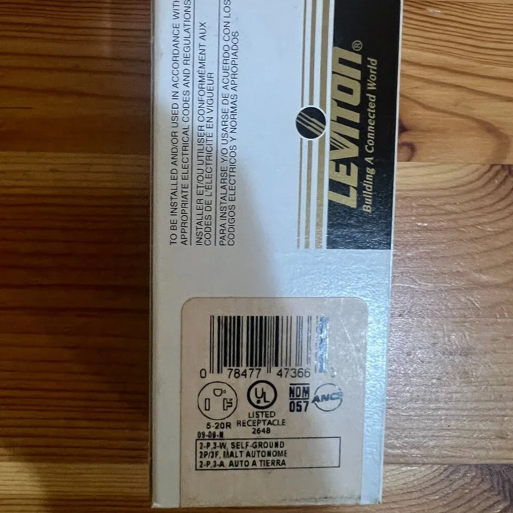 Leviton Decora Plus 20 Amp 125 V Single Outlet/Receptacle, White 1Pack Brand New